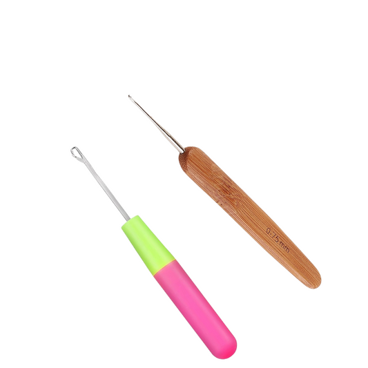 Crochet Needle for Hair Braiding – Latch Hook with Plastic & Bamboo Handle, Dreadlock Crochet Hook Tool for Kids & Adults, 0.75mm Pin (Sienna, 133x13.5x5mm)