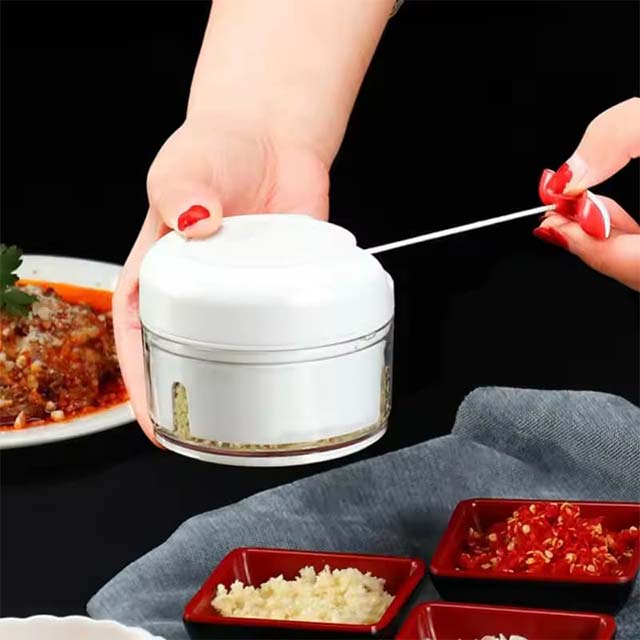 Mini Manual Food Chopper – Garlic, Vegetable & Meat Grinder for Nuts, Peppers & Onions