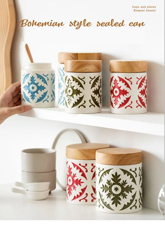 Pot en porcelaine avec couvercle en bois