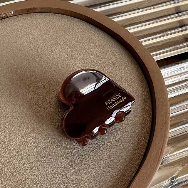 Heart-Shaped Acetic Acid Hair Claw Clip for Women & Girls – Creative Half-Up Hair Gripper Accessory