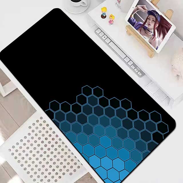 Honeycomb Gaming Mouse Pad – Large Desk Mat for Keyboard & Mouse | Non-Slip Mousepad for PC, Laptop & Gamer Setup with Anime Design