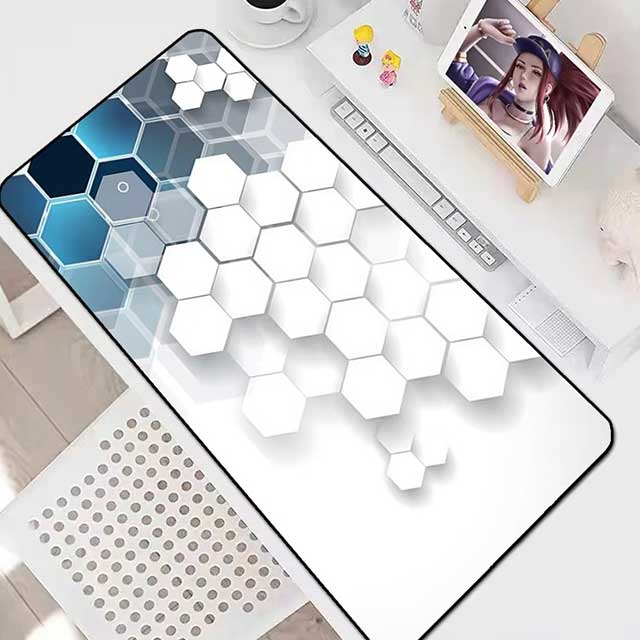 Honeycomb Gaming Mouse Pad – Large Desk Mat for Keyboard & Mouse | Non-Slip Mousepad for PC, Laptop & Gamer Setup with Anime Design