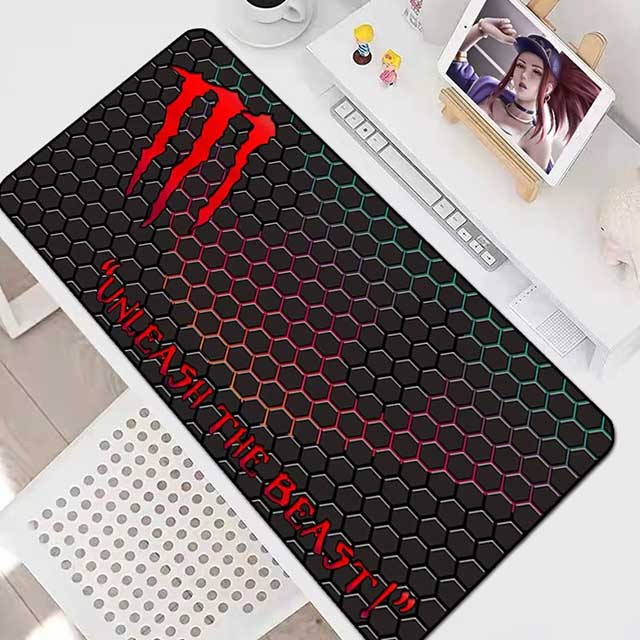 Honeycomb Gaming Mouse Pad – Large Desk Mat for Keyboard & Mouse | Non-Slip Mousepad for PC, Laptop & Gamer Setup with Anime Design