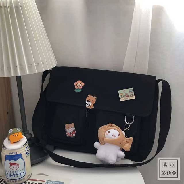 Japanese Harajuku Retro Girl Messenger Bag – Cute Canvas Shoulder Bag for Students & Women