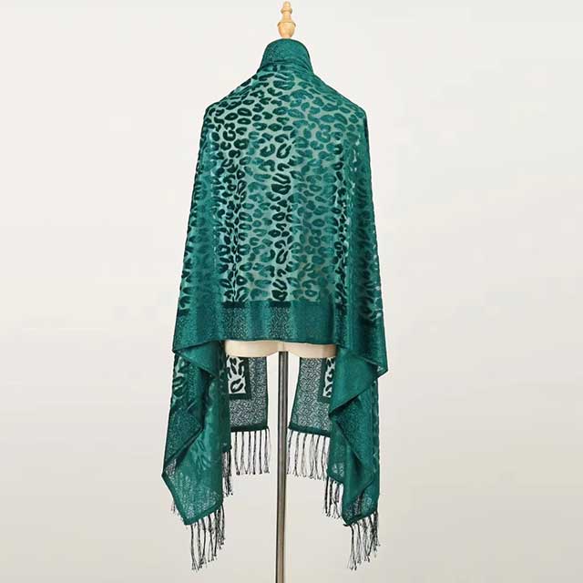 2025 New Women’s Lace Flower Silk Scarf – Gradient Hollow Cut Floral Shawl for Spring & Beach Wraps