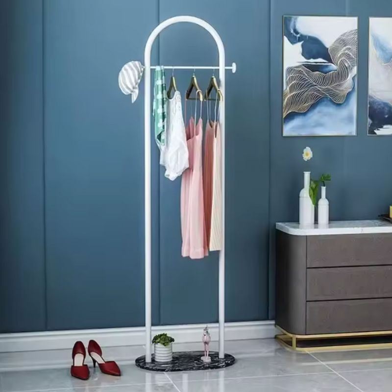 Porte-manteau autoportant moderne en métal avec base en marbre de luxe – Cintre minimaliste pour chambre à coucher – Armoire en fer avec étagère de rangement intégrée – Meuble élégant pour salon