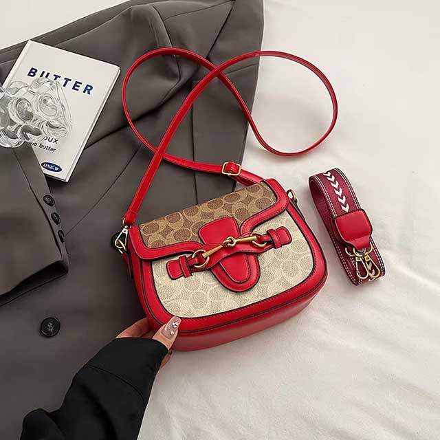 New Retro Korean Crossbody Bag for Women – Trendy Saddle Bag with Wide Shoulder Strap