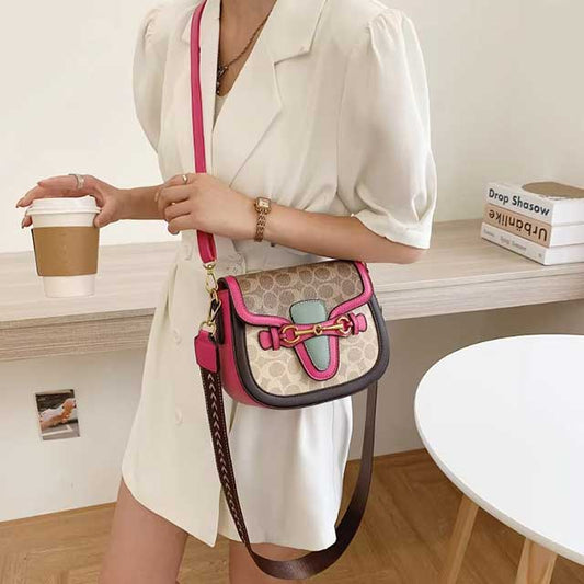 New Retro Korean Crossbody Bag for Women – Trendy Saddle Bag with Wide Shoulder Strap