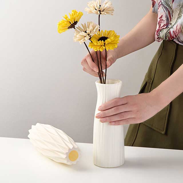 Nordic Style Plastic Vase – Shatter-Resistant Home INS Simulation Vase for Living Room Decor