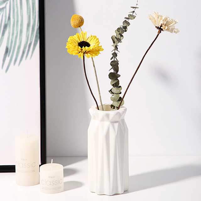 Nordic Style Plastic Vase – Shatter-Resistant Home INS Simulation Vase for Living Room Decor