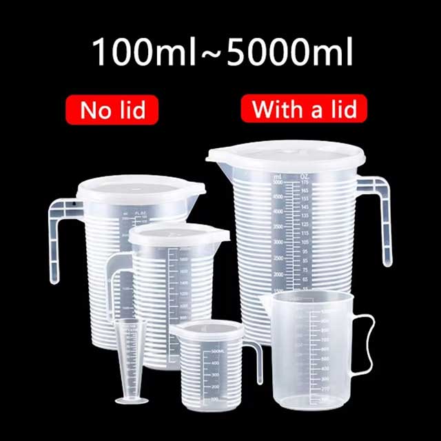 Plastic Measuring Cup with Lid – Large Capacity Transparent Graduated Beaker for Kitchen & Lab Use