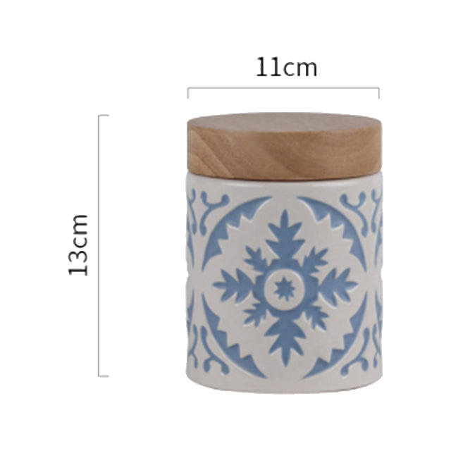 Porcelain jar with wood lid