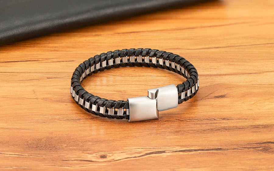 Bracelet homme en cuir noir tressé (EGBT108)