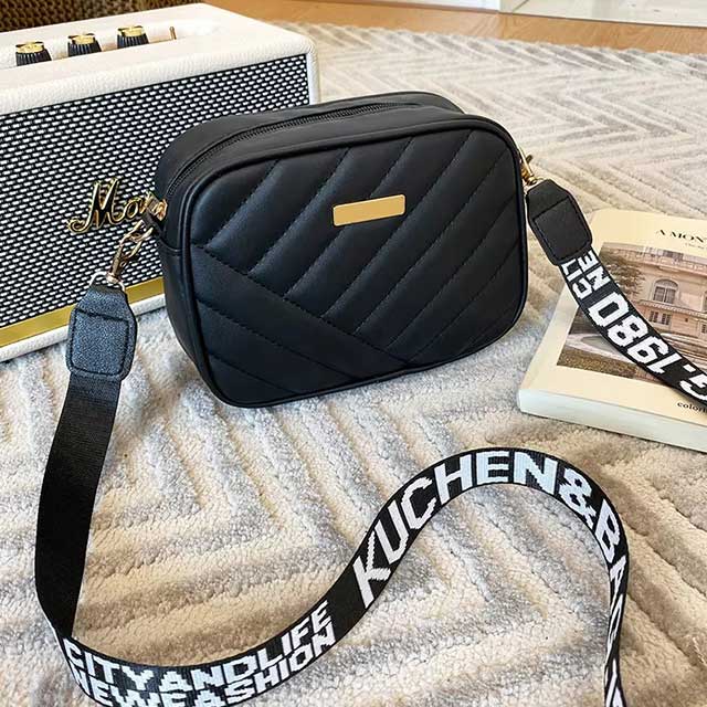 Shell Crossbody Bag for Women – Fashion Quilted PU Leather Shoulder Purse & Handbag with Zipper