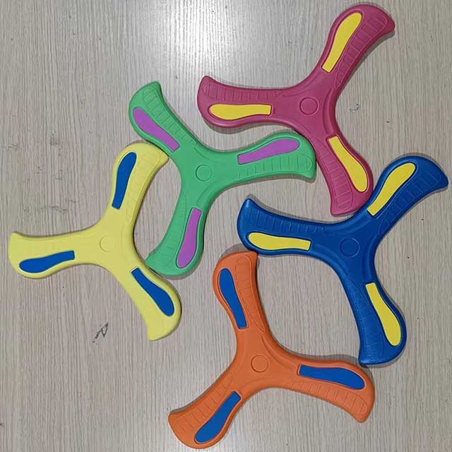 Soft EVA Boomerang Flying Disc – Kids Hand Throw Return Dart Toy for Outdoor Sports & Games