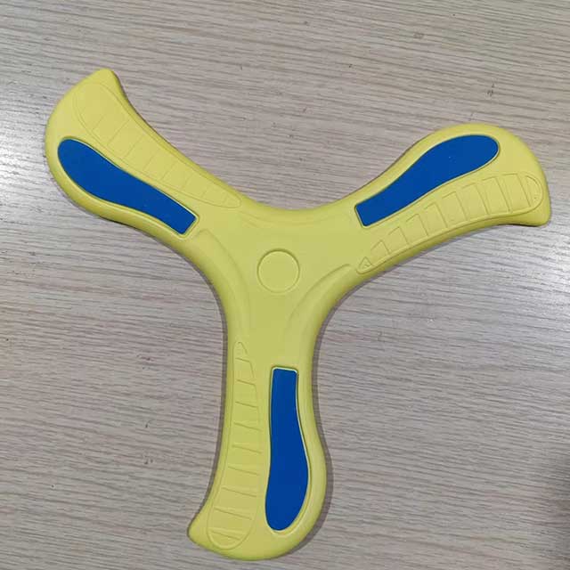 Soft EVA Boomerang Flying Disc – Kids Hand Throw Return Dart Toy for Outdoor Sports & Games