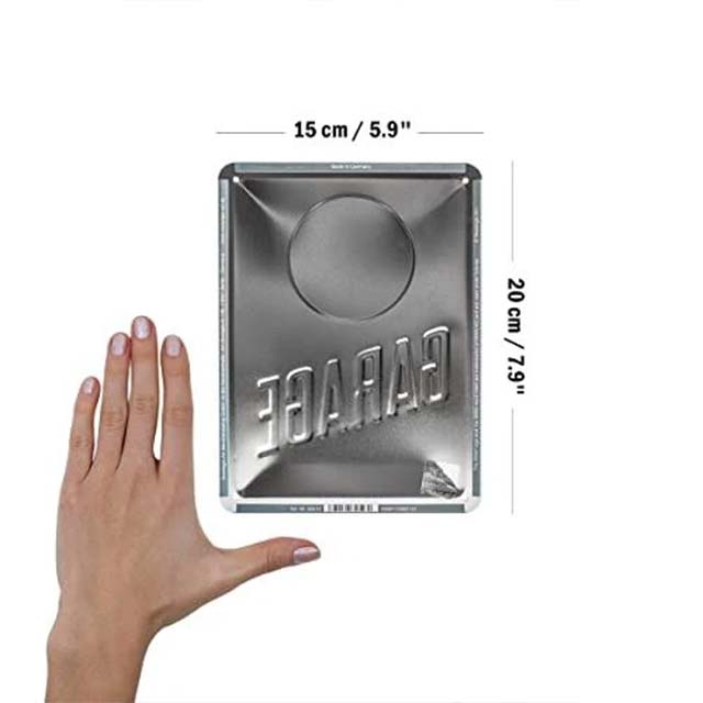 Vintage BMW Garage Tin Sign – Retro Wall Art Decoration for Car Enthusiasts