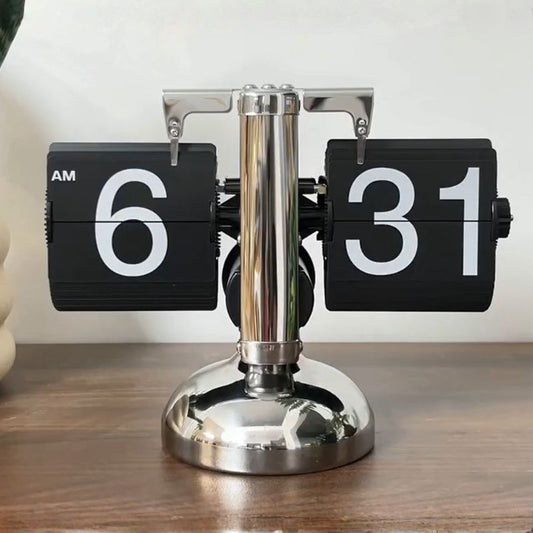 Vintage Flip Page Clock – Retro Battery-Operated Digital Desk Clock with Automatic Turning Display for Home, Bedroom & Office Decor