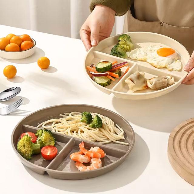 WORTHBUY Round Divided Dinner Plate – Microwave-Safe Plastic Food Tray for Fruit, Salad & Meals
