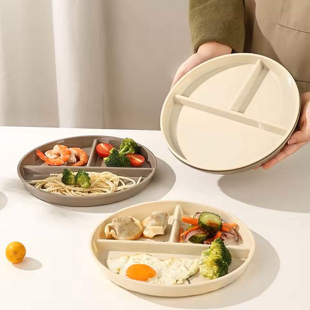 WORTHBUY Round Divided Dinner Plate – Microwave-Safe Plastic Food Tray for Fruit, Salad & Meals