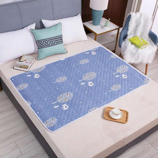 Washable Waterproof Mattress Urine Mat (50x70cm) – Breathable Baby Toddler Bed Protector – Cute Cartoon Diaper Changing Pad – Soft Reusable Incontinence Underpad for Crib & Bedding