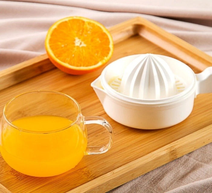Manual Citrus Juicer – Hand Press Lemon & Orange Squeezer with Built-In Strainer and Juice Container