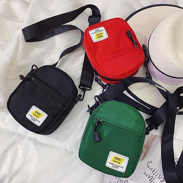 Women's Korean Fashion Nylon Shoulder Bag – 2022 Casual One-Shoulder Small Square Bag with Cute Animal Motifs