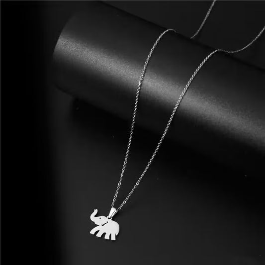 Collier pendentif éléphant bohème pour femme (EGN153)