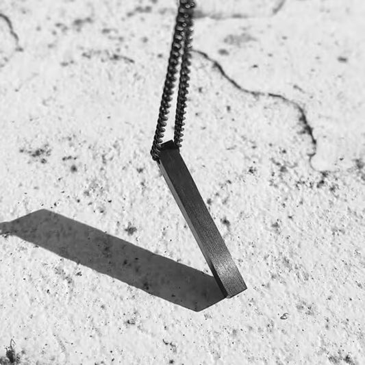 Collier unisexe rectangulaire classique en acier inoxydable 3D (EGN055) 