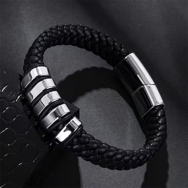 Classy Men Leather Bracelet (EGBT077)