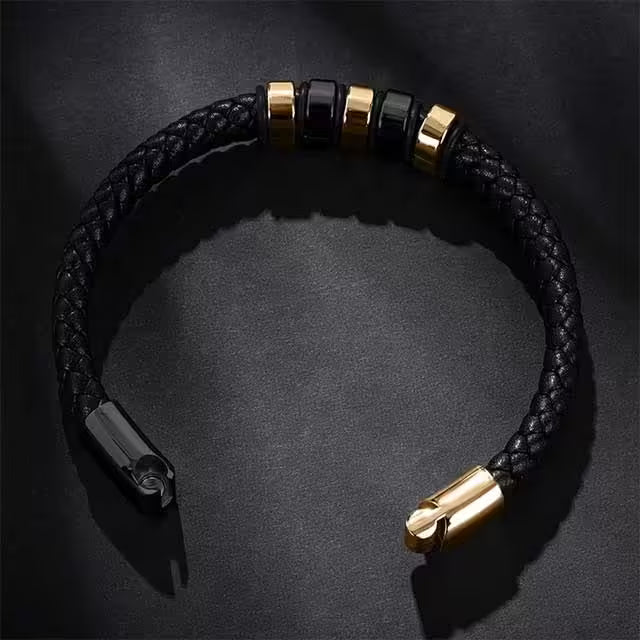 Classy Men Leather Bracelet (EGBT077)