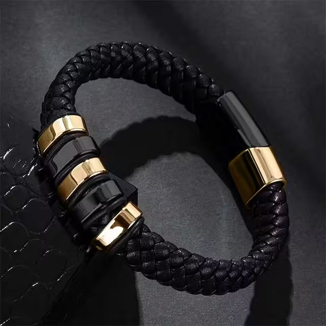Classy Men Leather Bracelet (EGBT077)