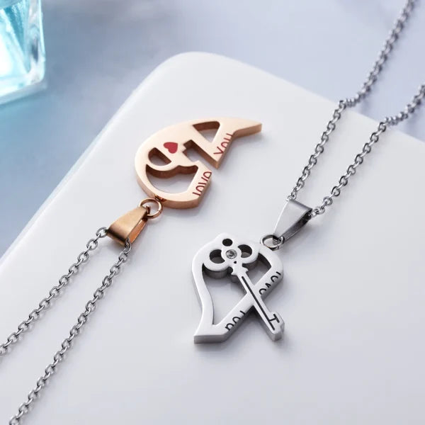 Couple 2 pcs Broken Half Heart Pendant Necklace (EGN066)