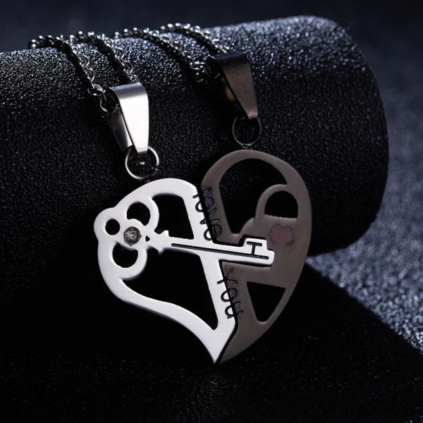 Couple 2 pcs Broken Half Heart Pendant Necklace (EGN066)