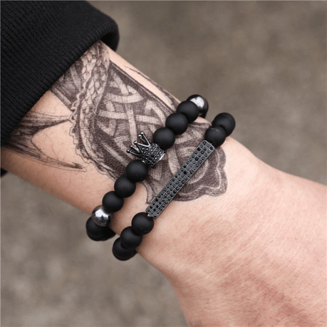 crown matt black beads bracelet egbt293 featured img