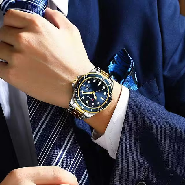 Montre CURREN pour homme en acier inoxydable étanche (CU8388)