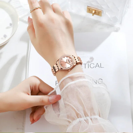 ساعة CURREN النسائية المصنوعة من الفولاذ المقاوم للصدأ (9086)