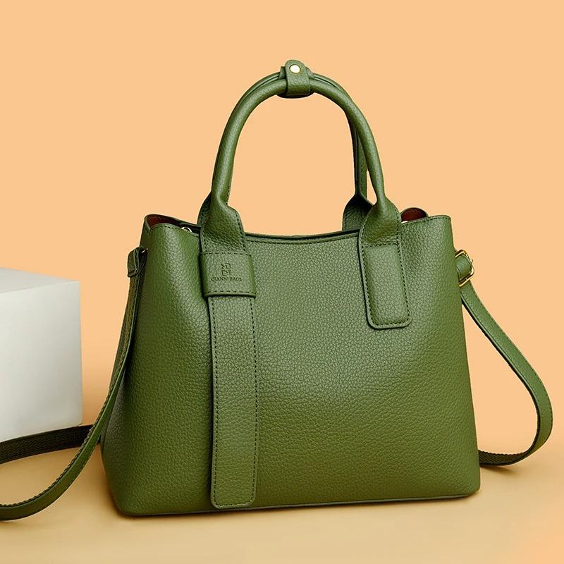 Women's Classic Black Shoulder Bag (EGB229)