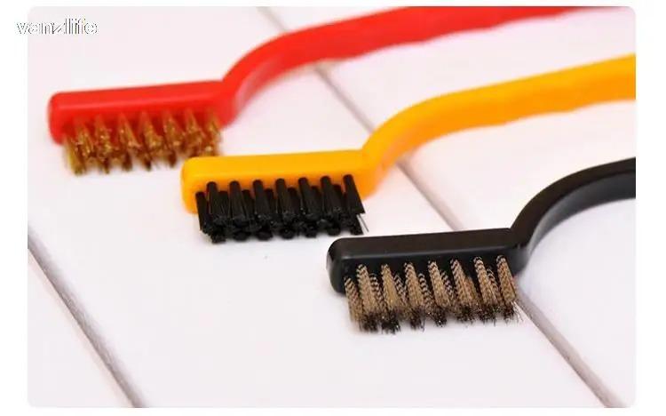 Brosse de nettoyage pour plaque de cuisson