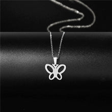 Collier papillon élégant en acier inoxydable argenté brillant (EGN182)