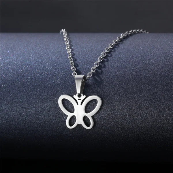 Collier papillon élégant en acier inoxydable argenté brillant (EGN182)