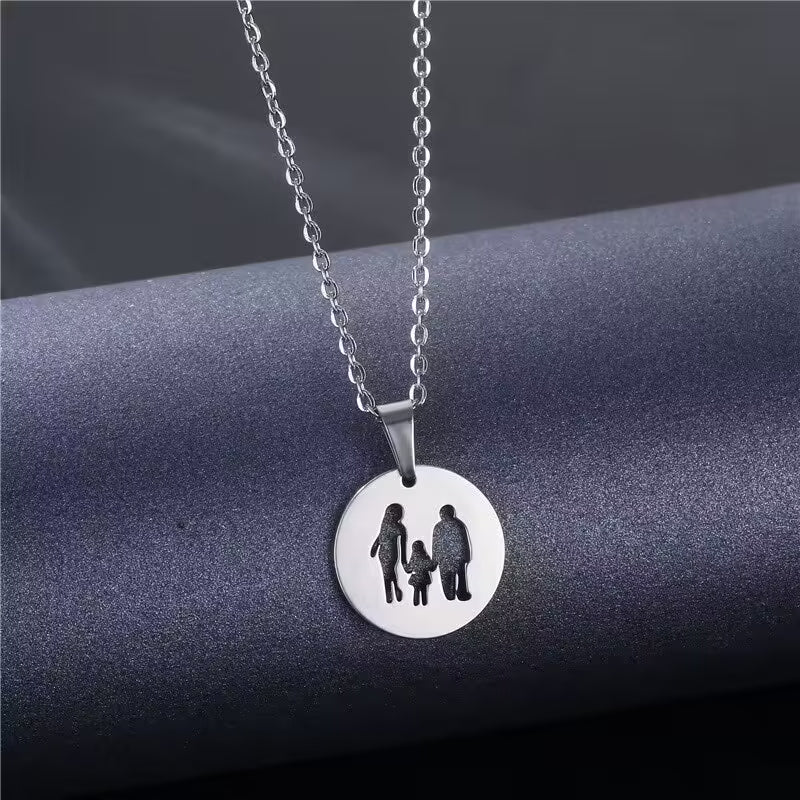 Collier unisexe avec pendentif en forme de famille de trois (EGN170)