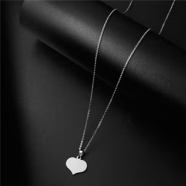 Collier pour femme avec pendentif cœur rempli (EGN161)