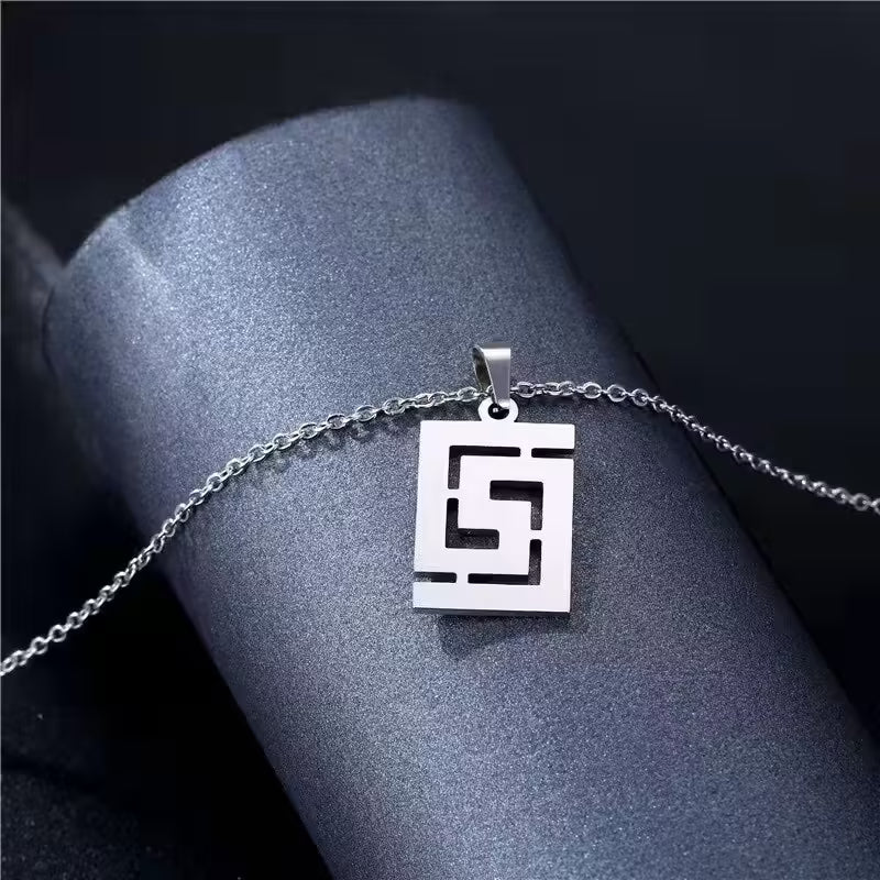 Geometric Pattern Pendant Unisex Necklace(EGN164)