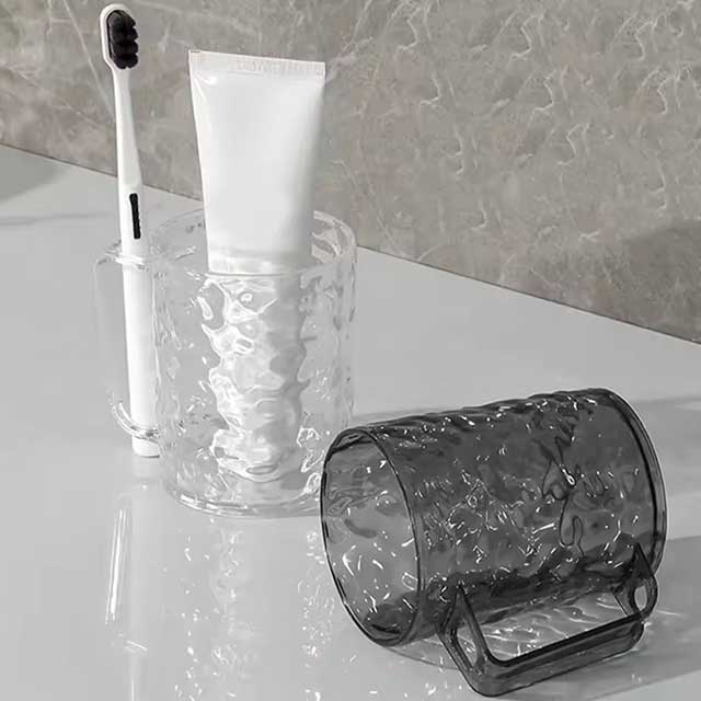 Glacier Pattern Mouthwash Cup – Stylish Transparent Plastic Toothbrush Holder with Handle for Home Bathroom