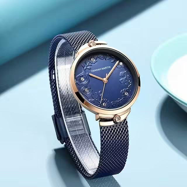 Montre femme HANNAH MARTIN en maille acier inoxydable, modèle (119F)