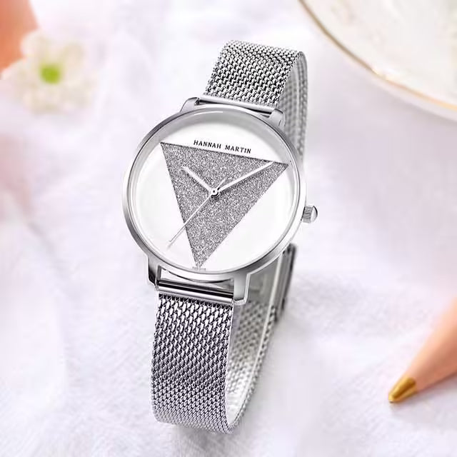 HANNAH MARTIN Montre Femme Acier Inoxydable Maille Modèle 1332W