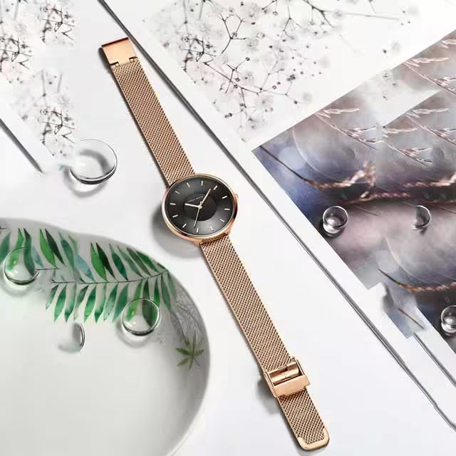 HANNAH MARTIN Montre femme en maille acier inoxydable MS36