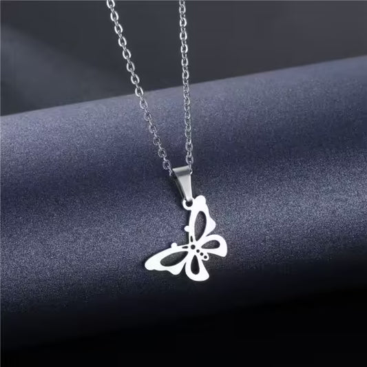 Collier ras du cou avec pendentif papillon creux pour femme (EGN152)