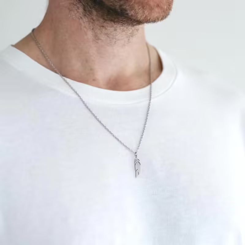 قلادة رجالية على شكل ورقة شجر (EGN020)